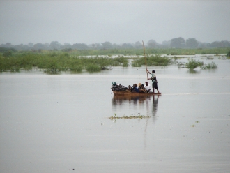 flood-transportation-in-bangula-malawi